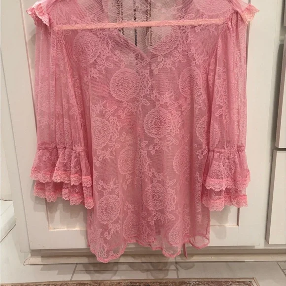 The Clothing Company Pink Lace Top - Picture 3 of 5